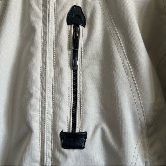 Obermeyer  women’s jacket - Picture 4 of 15